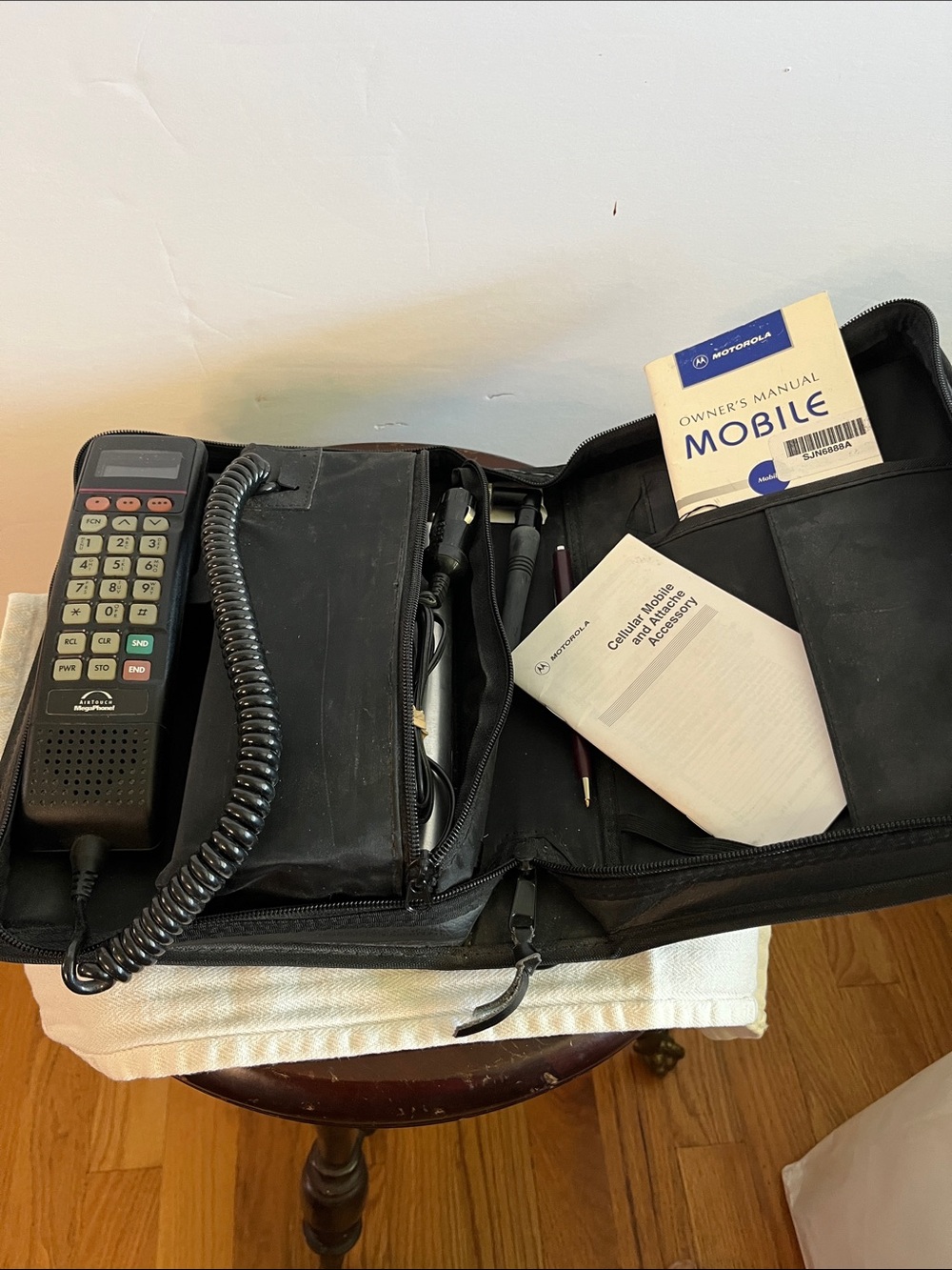 Motorola Bag phone model SCN2500A